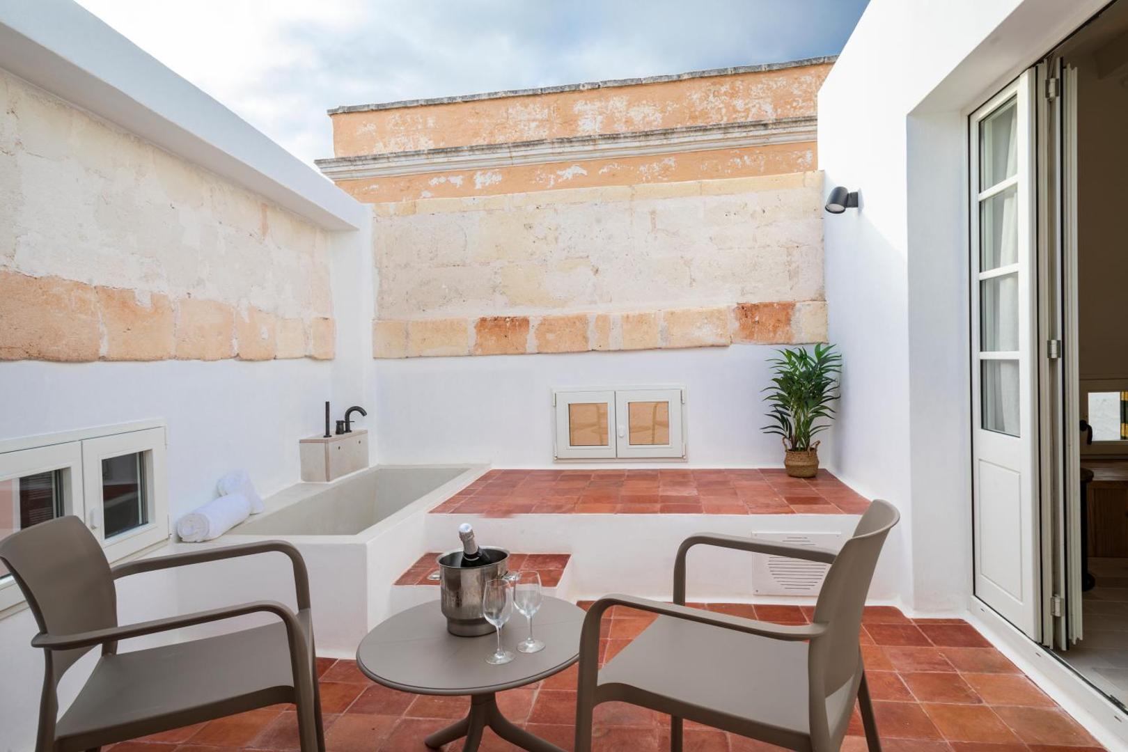 SetBlaus Boutique Hotel 5
