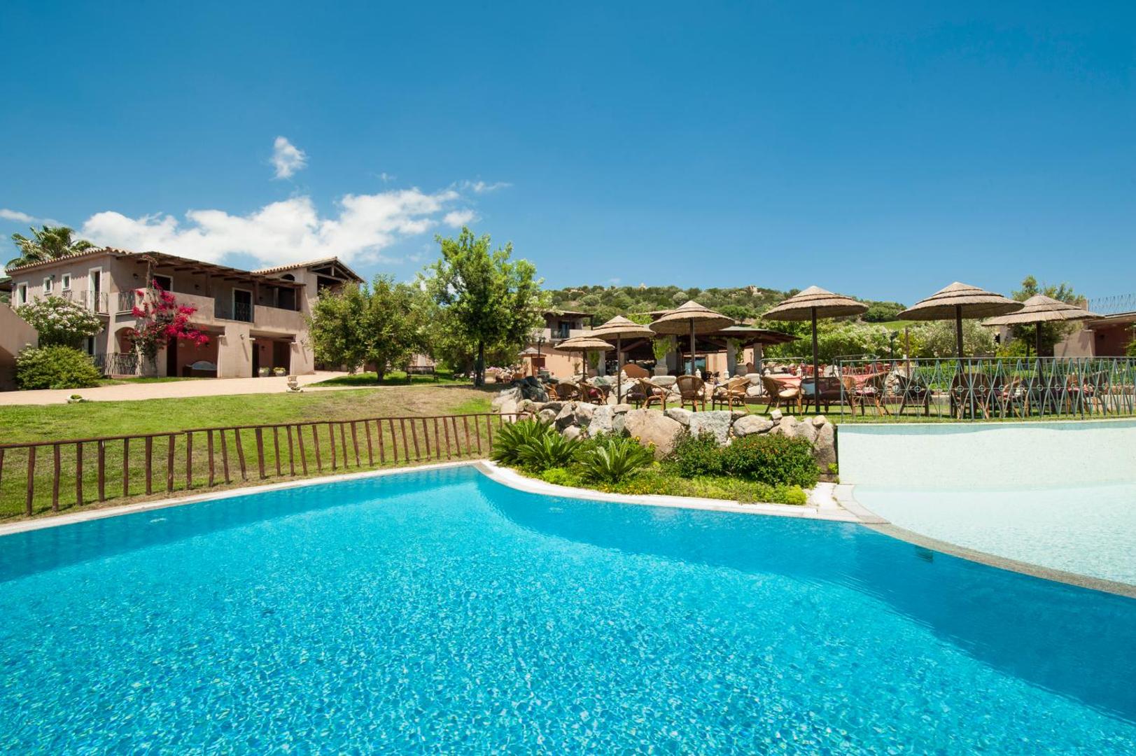 Residence with swimming-pool in Campulongu just 600 mt from the sea 1