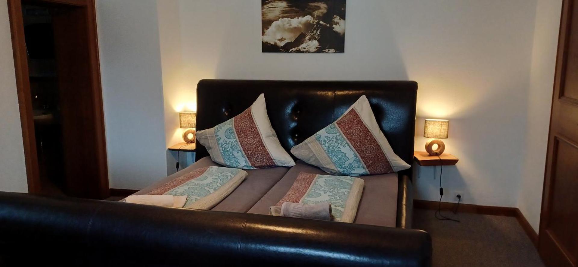 2 Zimmerwohnung mit Küche u. Bad 2