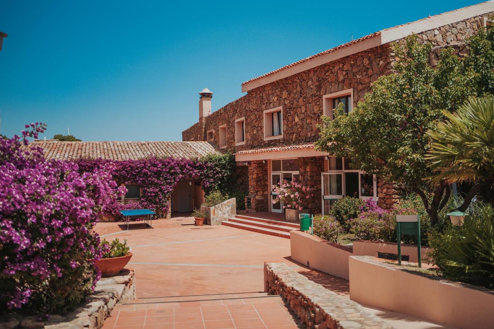Residence Hotel Nuraghe 8
