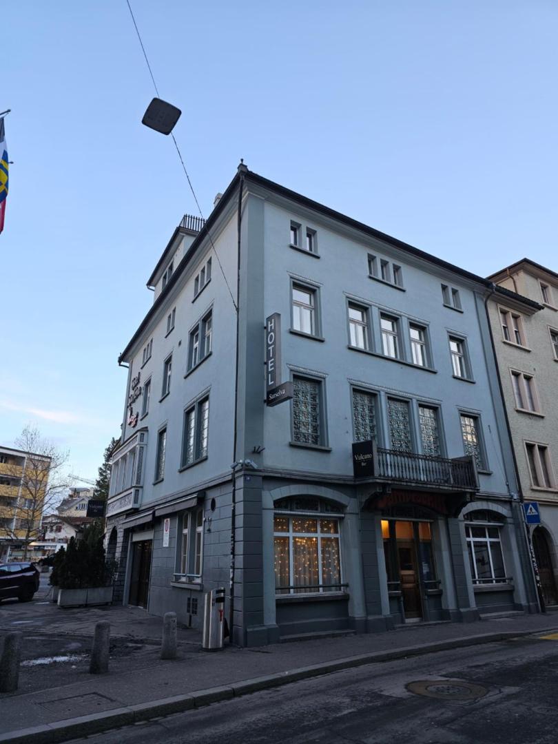 Hotel Surselva 2