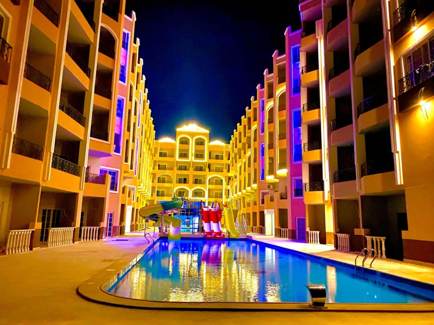 Juliana Beach 2