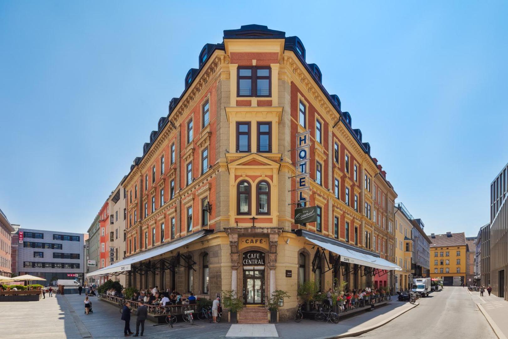 Hotel Central 7