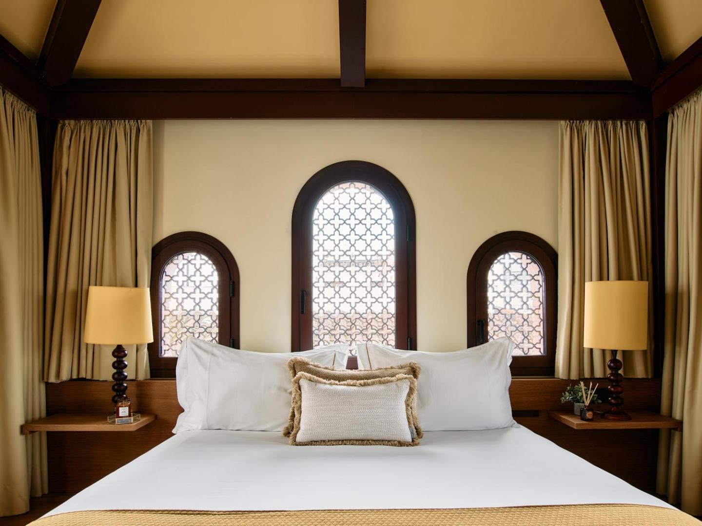 Hotel El Pilar Andalucia 5