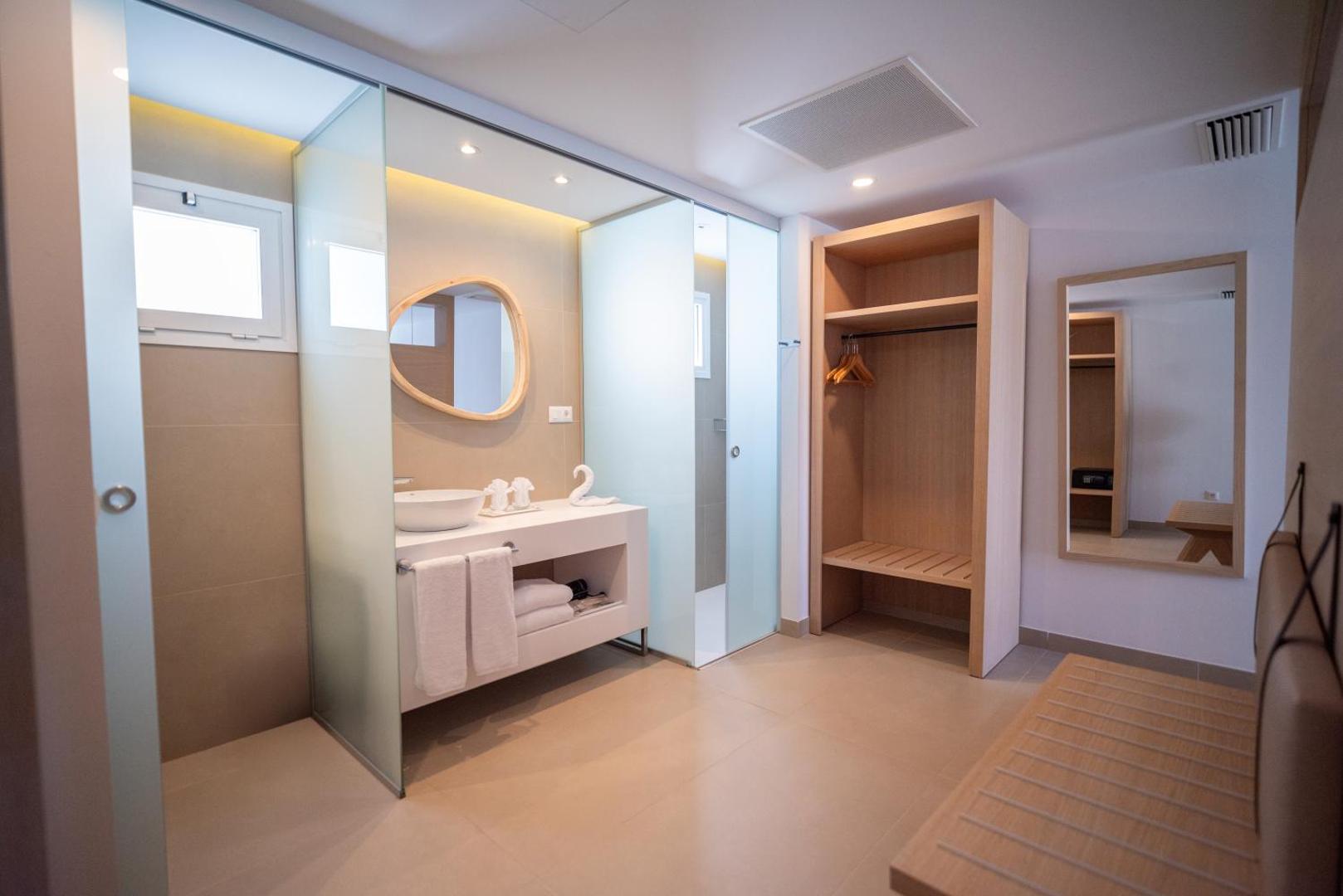 HL Miraflor Suites Hotel 4