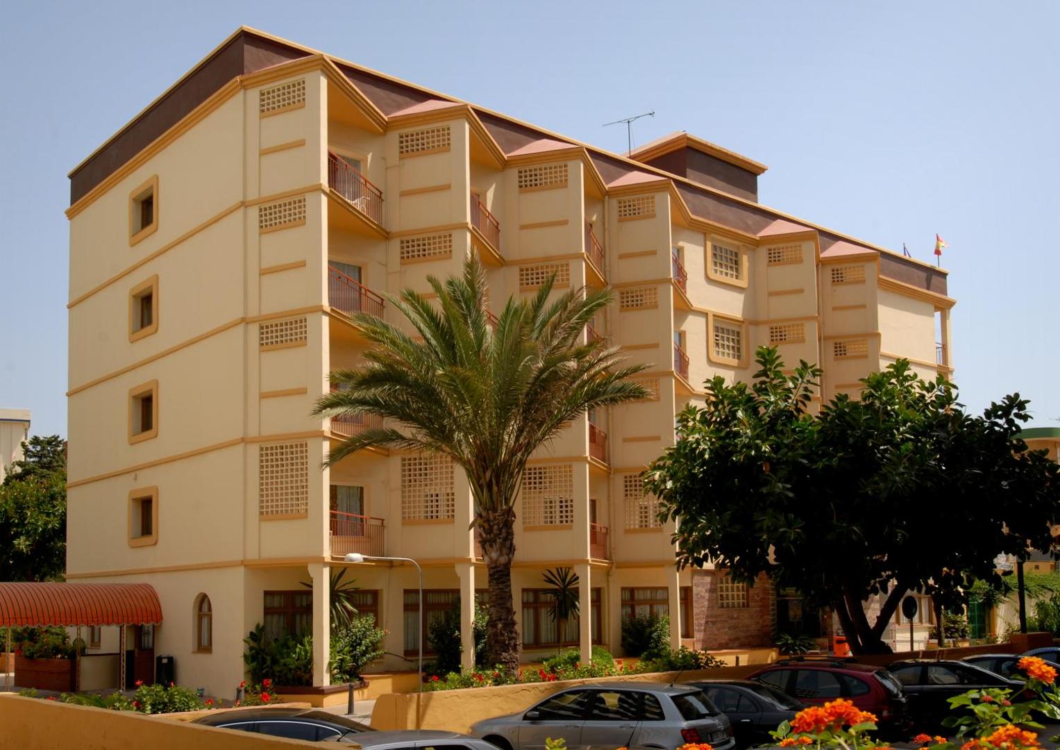 Hotel Monarque Cendrillón 8