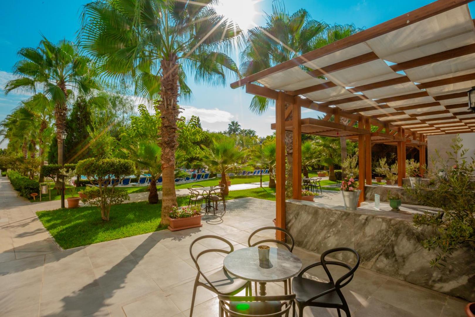 Sural Resort Hotel 8