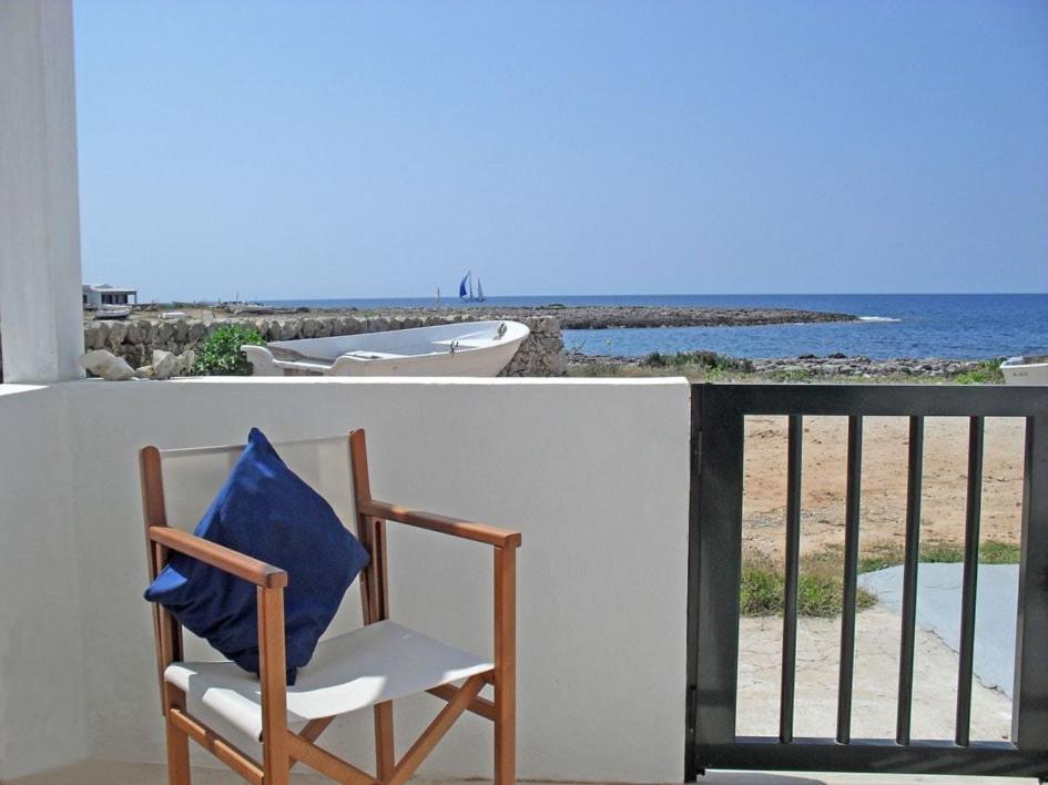 Charming fisherman's house in front of the sea 6
