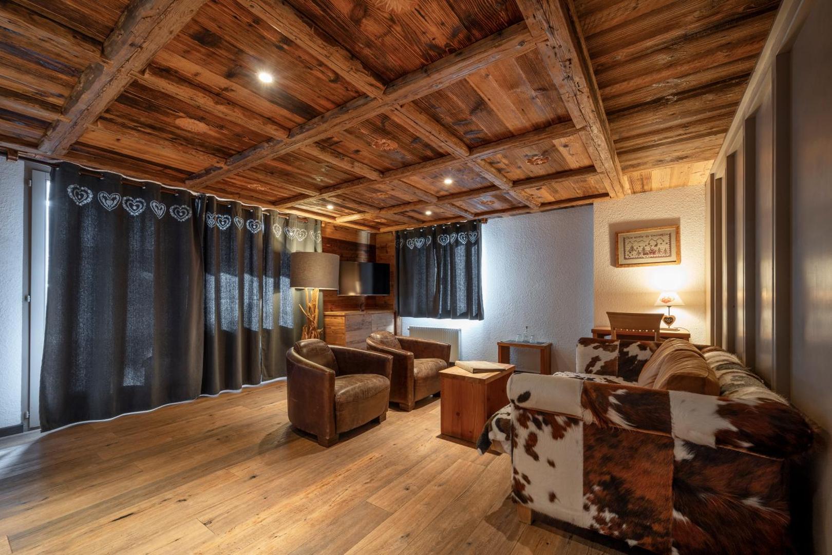 Hôtel Le Grand Chalet 7