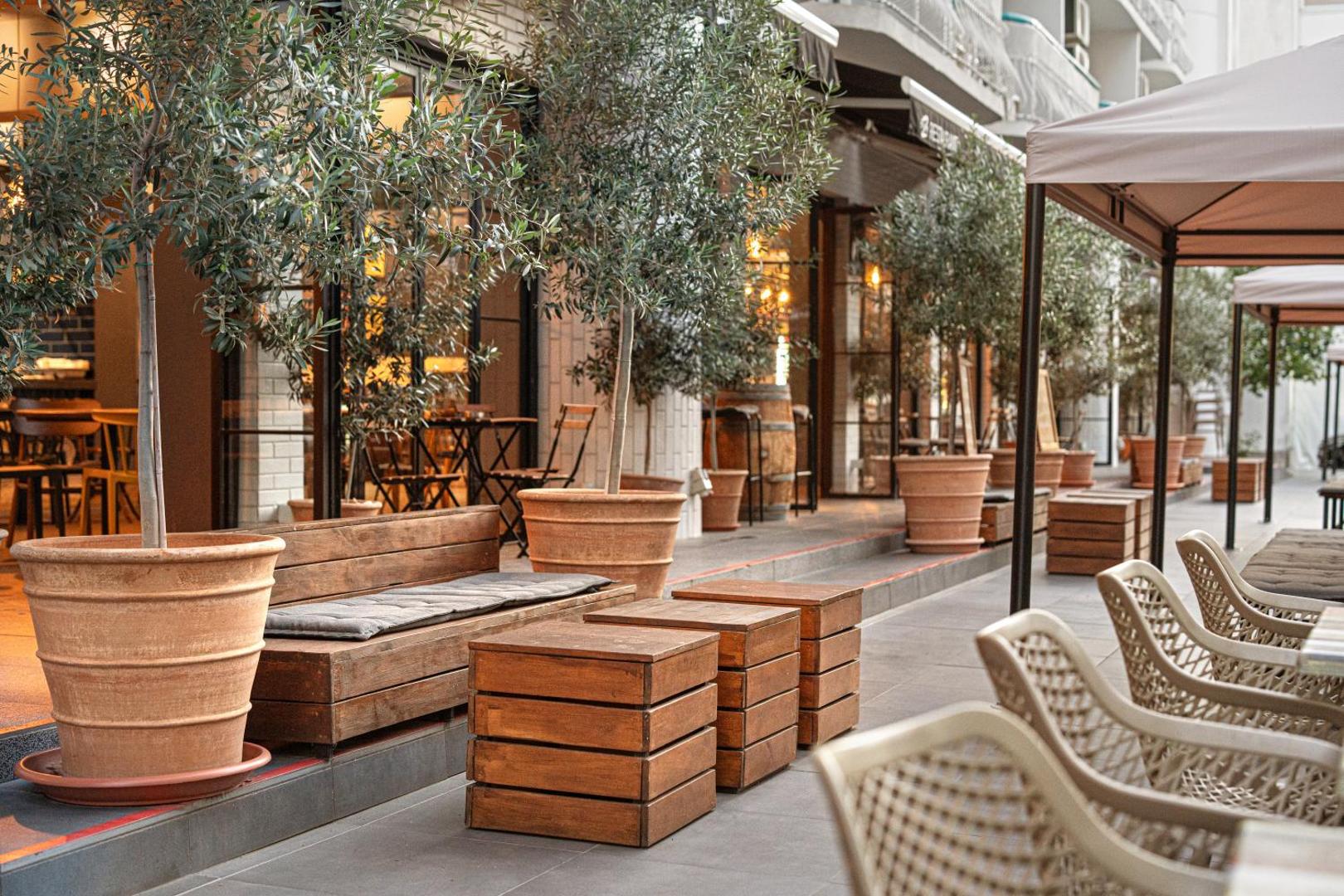 Zefir Hotel 7
