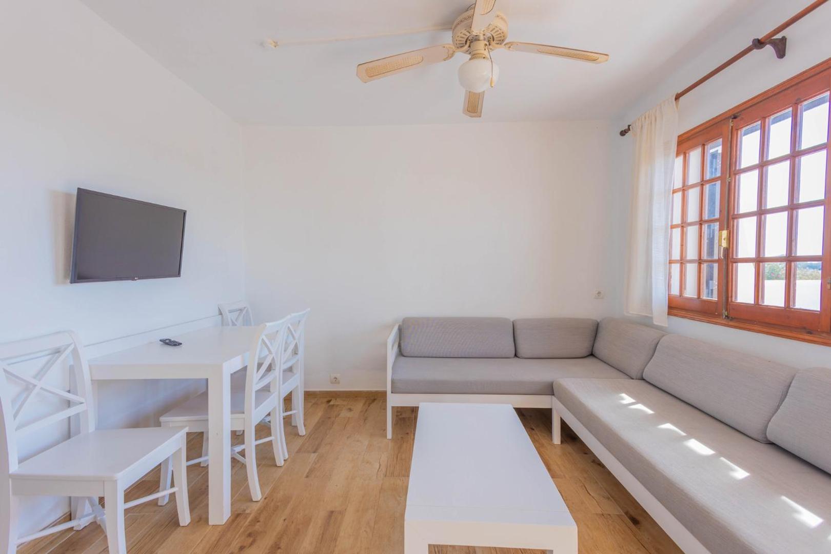 Apartamentos Son Bou Gardens By MENORCARENTALS 7