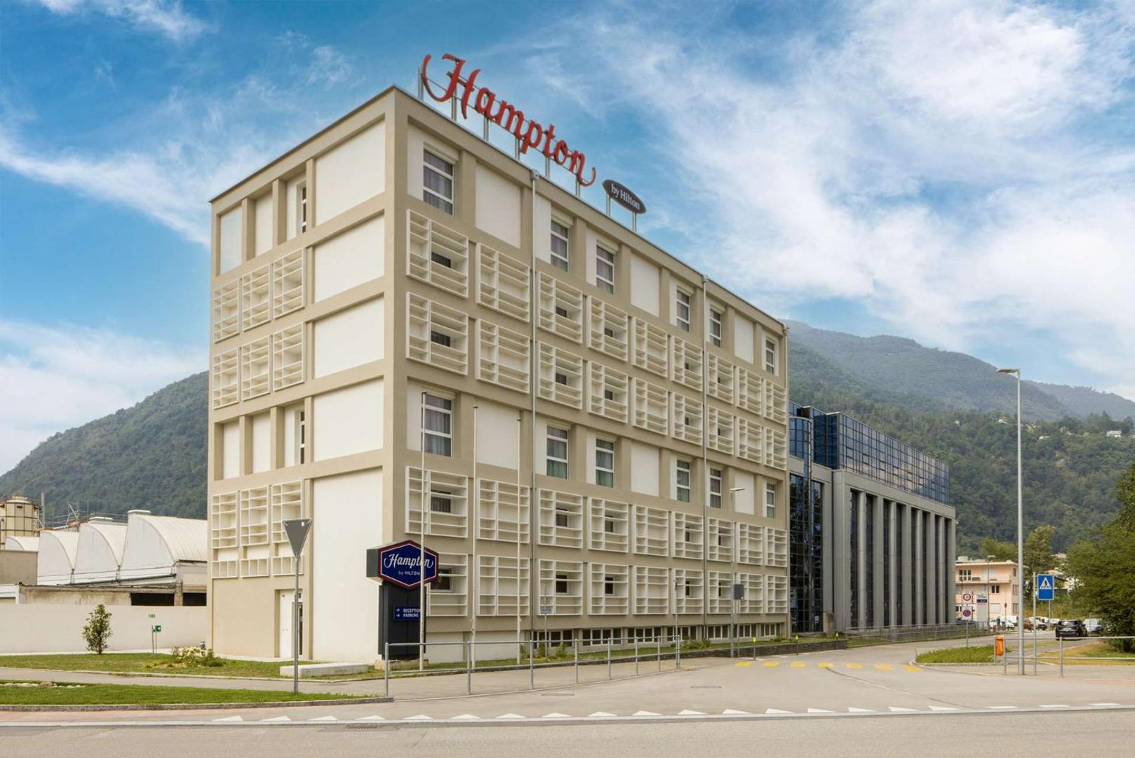 Hampton By Hilton Locarno 8