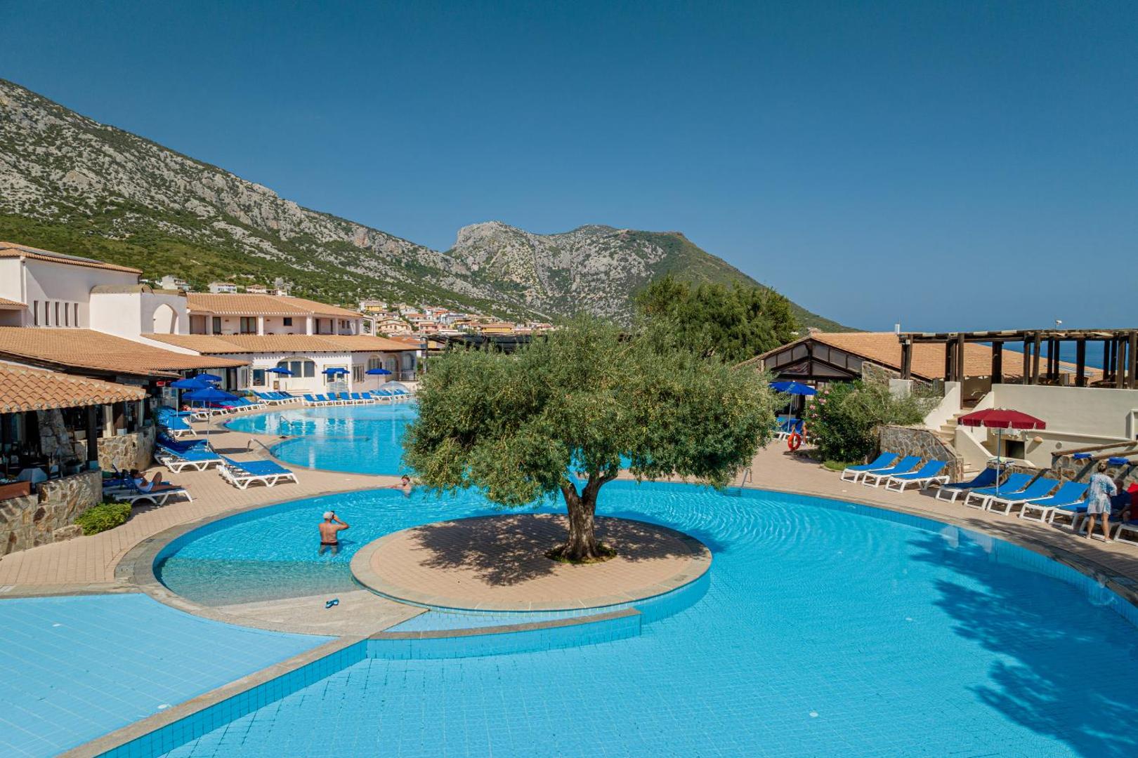 Club Esse Cala Gonone 5