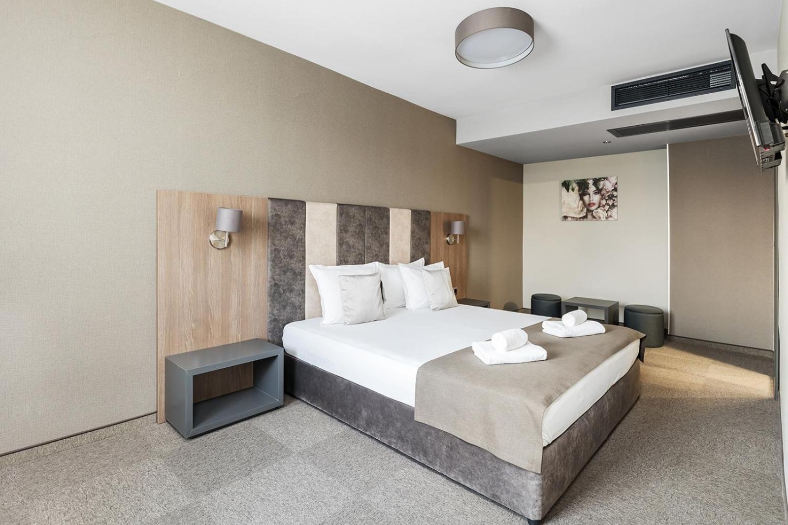 Jitomir Hotel 3