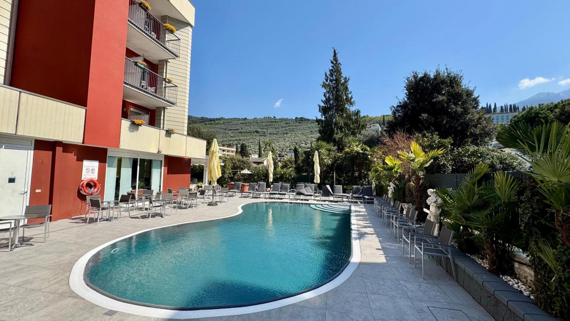 Hotel Royal 3