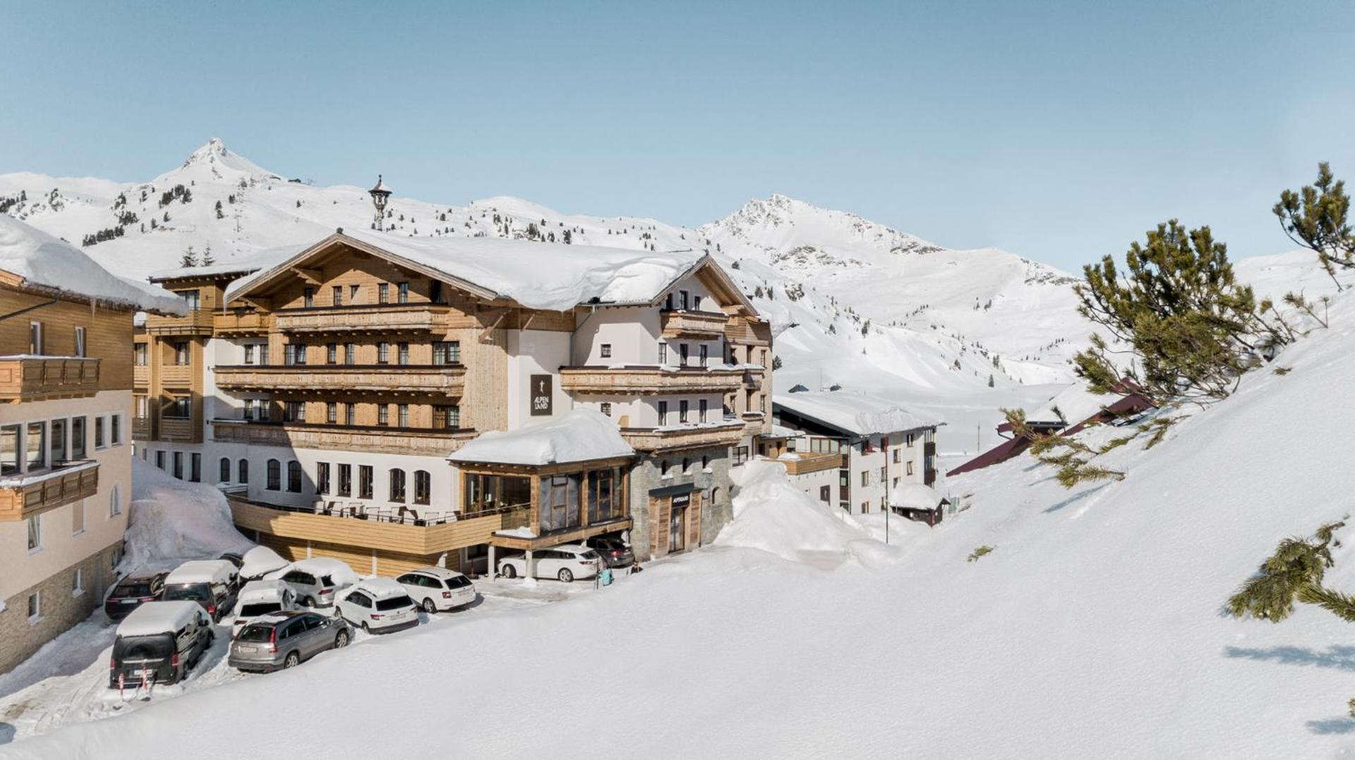 Hotel Alpenland 8