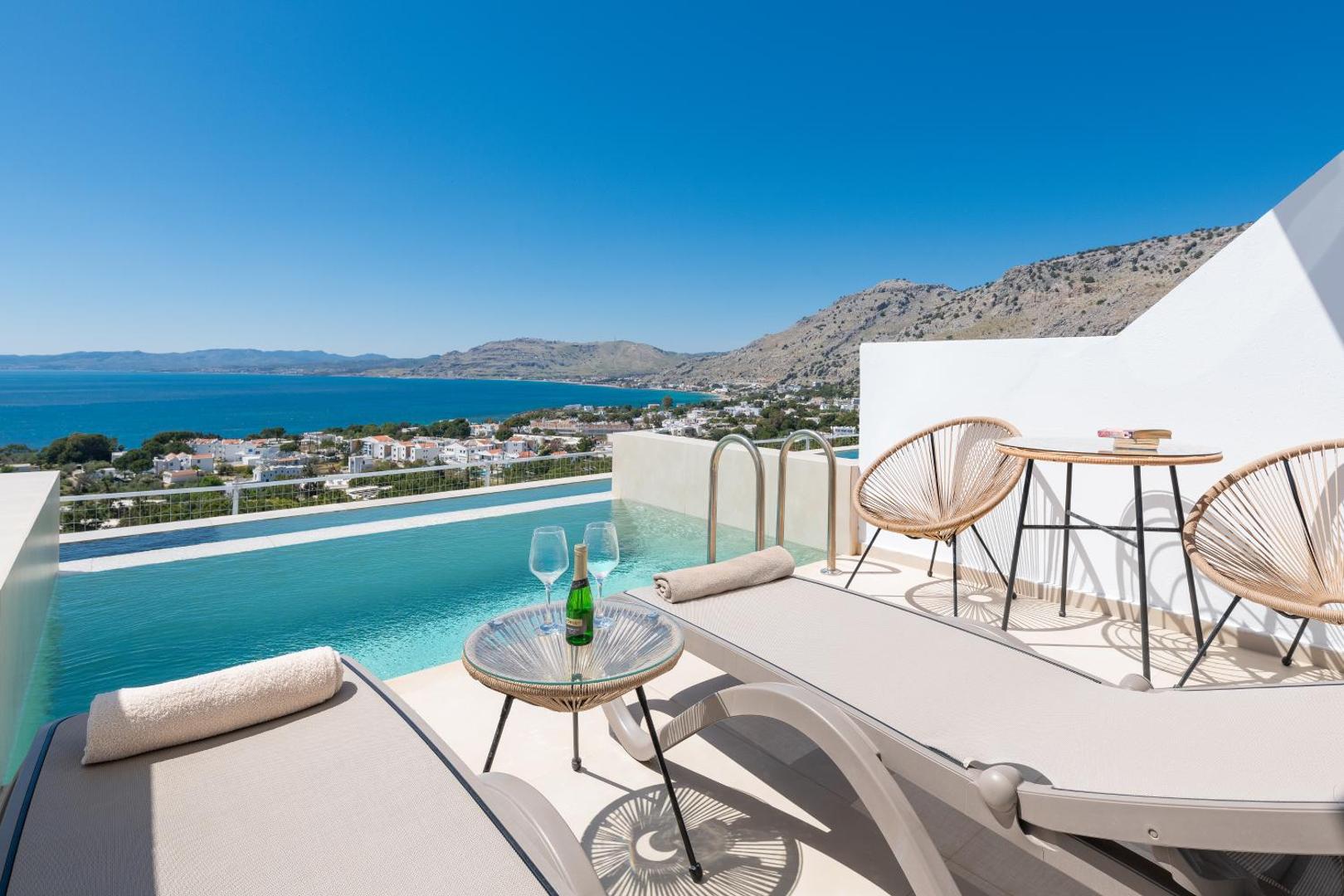 Lindos Nest 8