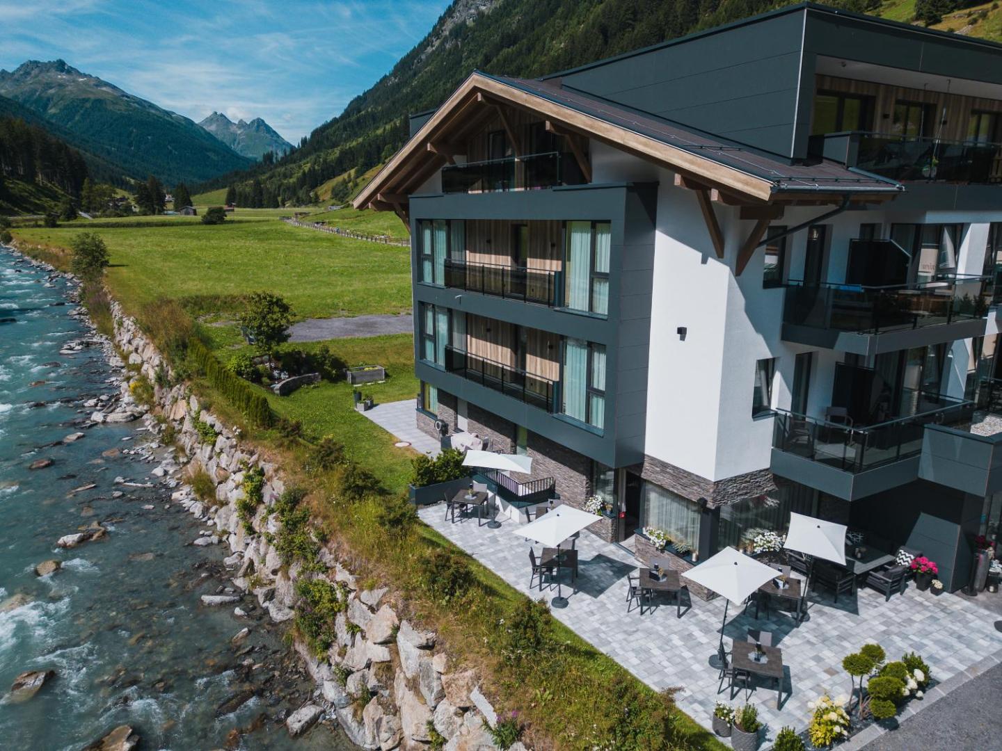 Hotel Modern Mountain 7