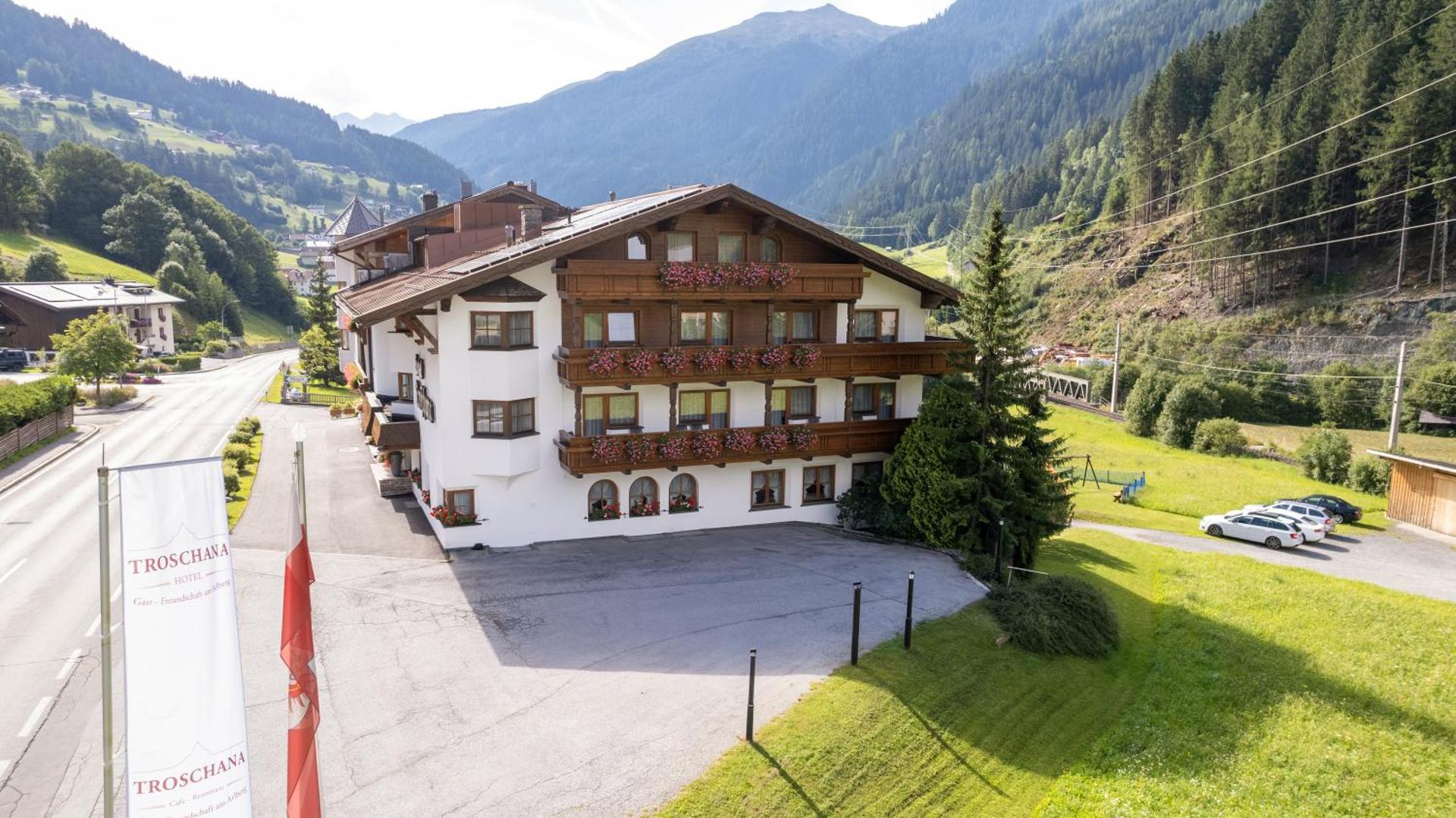 Hotel Troschana 7