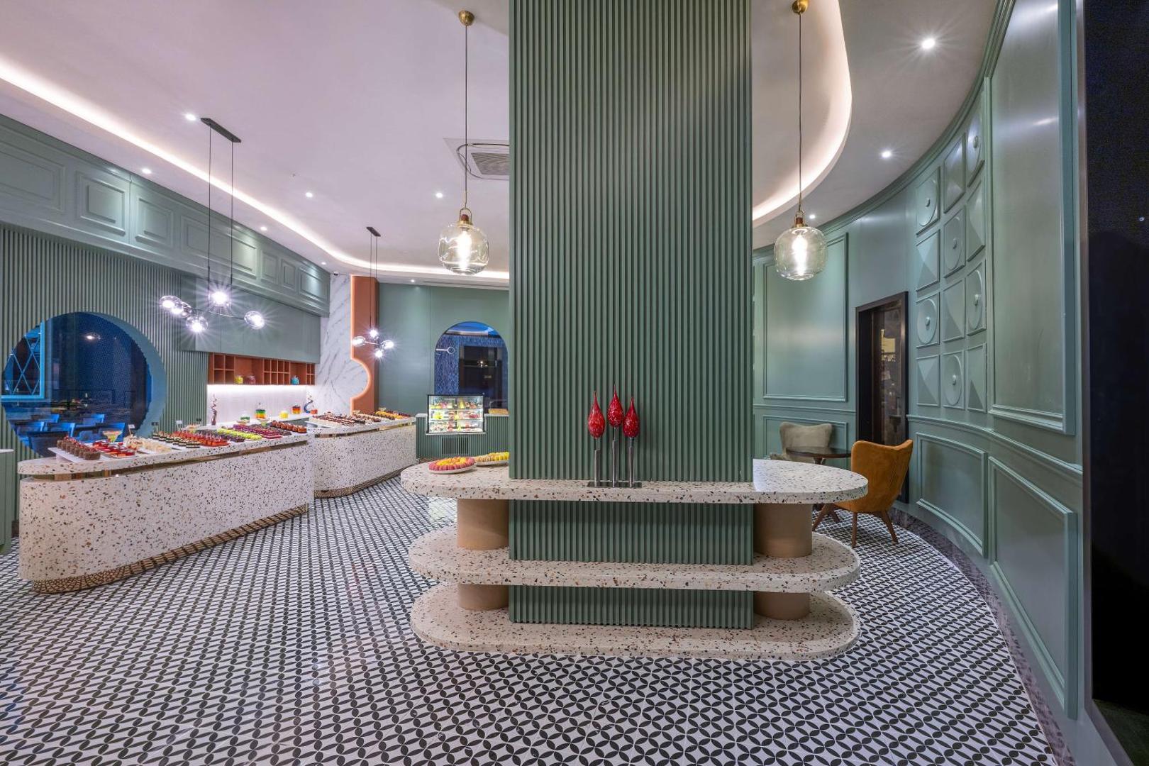 Oz Hotels Sui 8