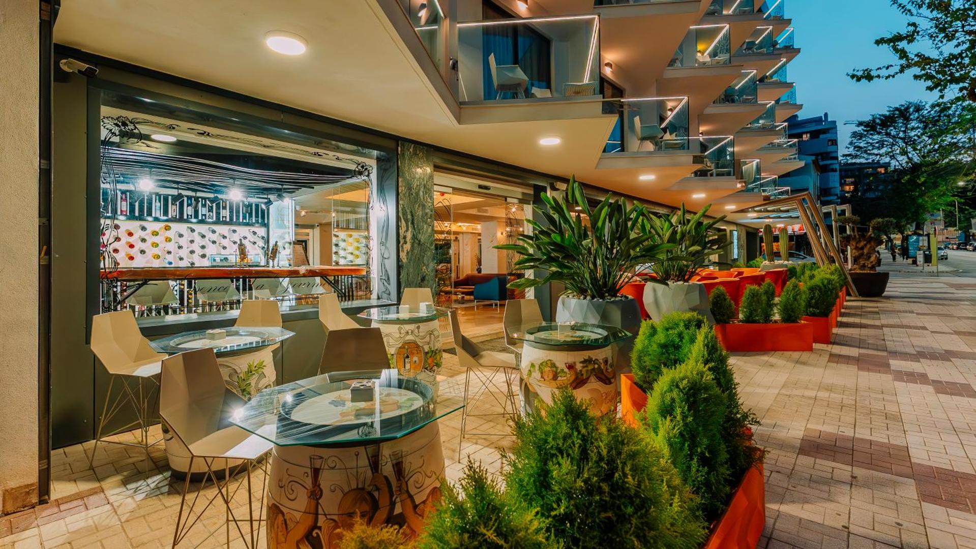 Essence Hotel Boutique 8