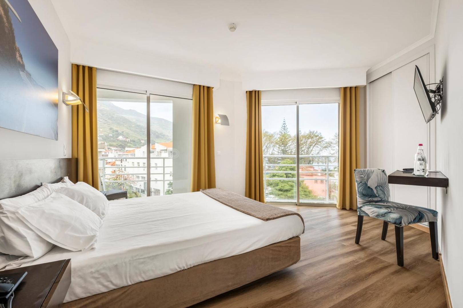 White Waters Hotel 8