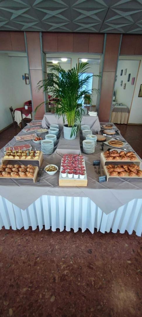 B&B Promenade Hotel Simple con Piscina 7