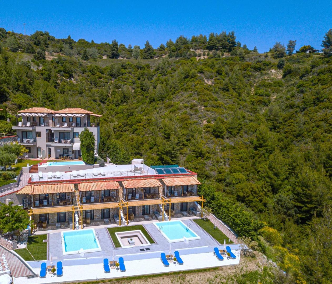 Koumaros Aparthotel 4