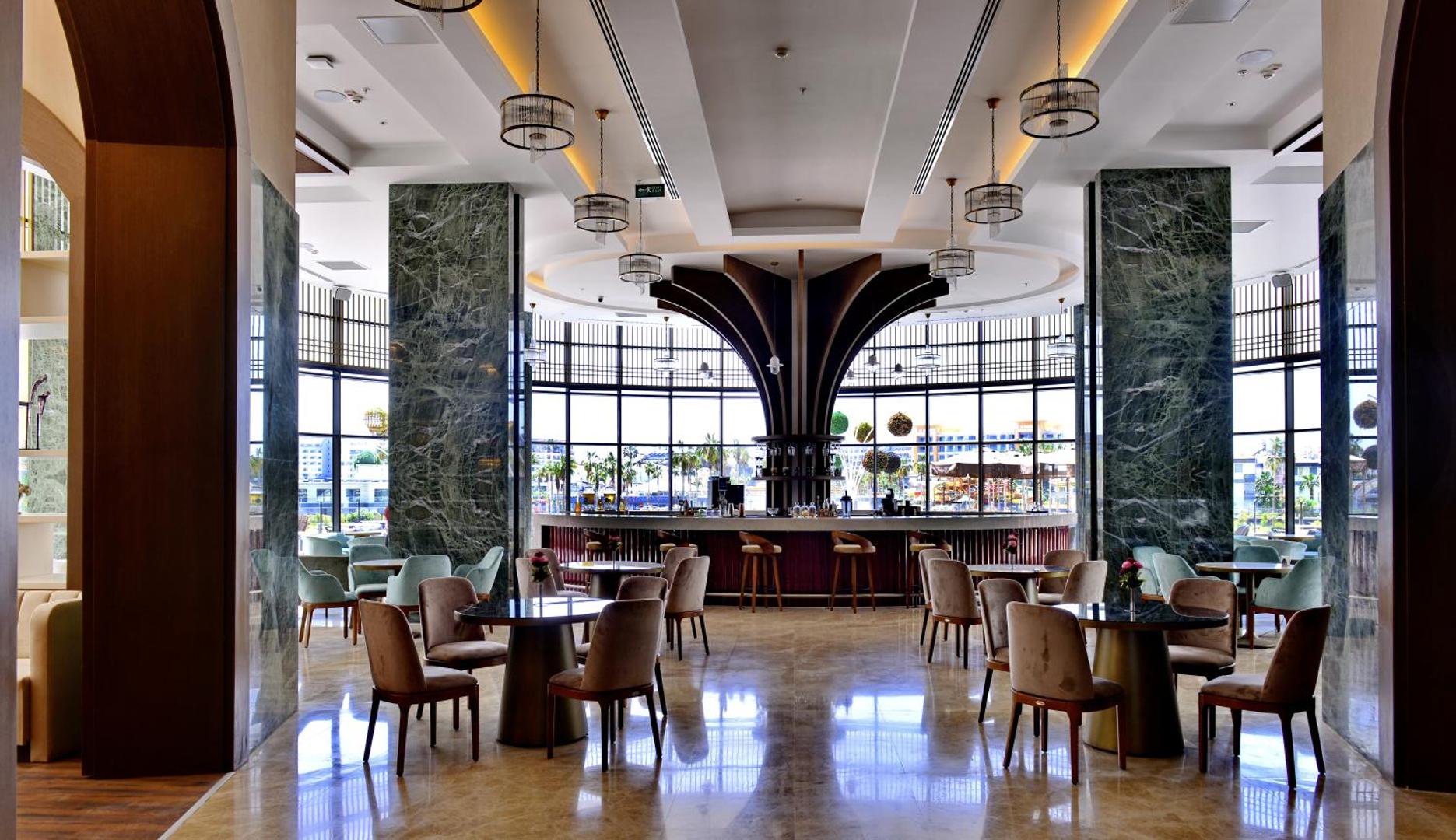Azura World Hotel 6