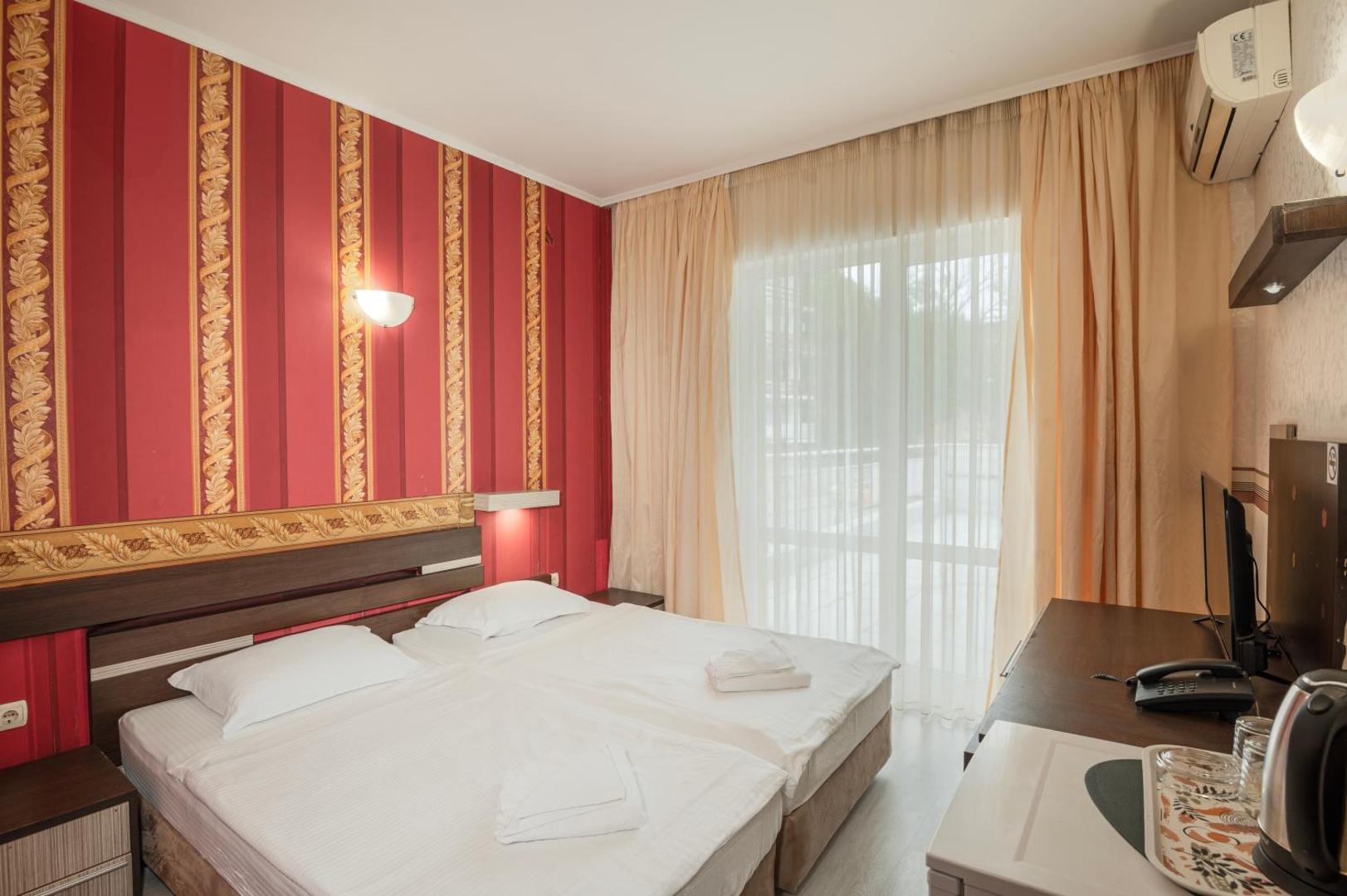 Lotos Hotel 7