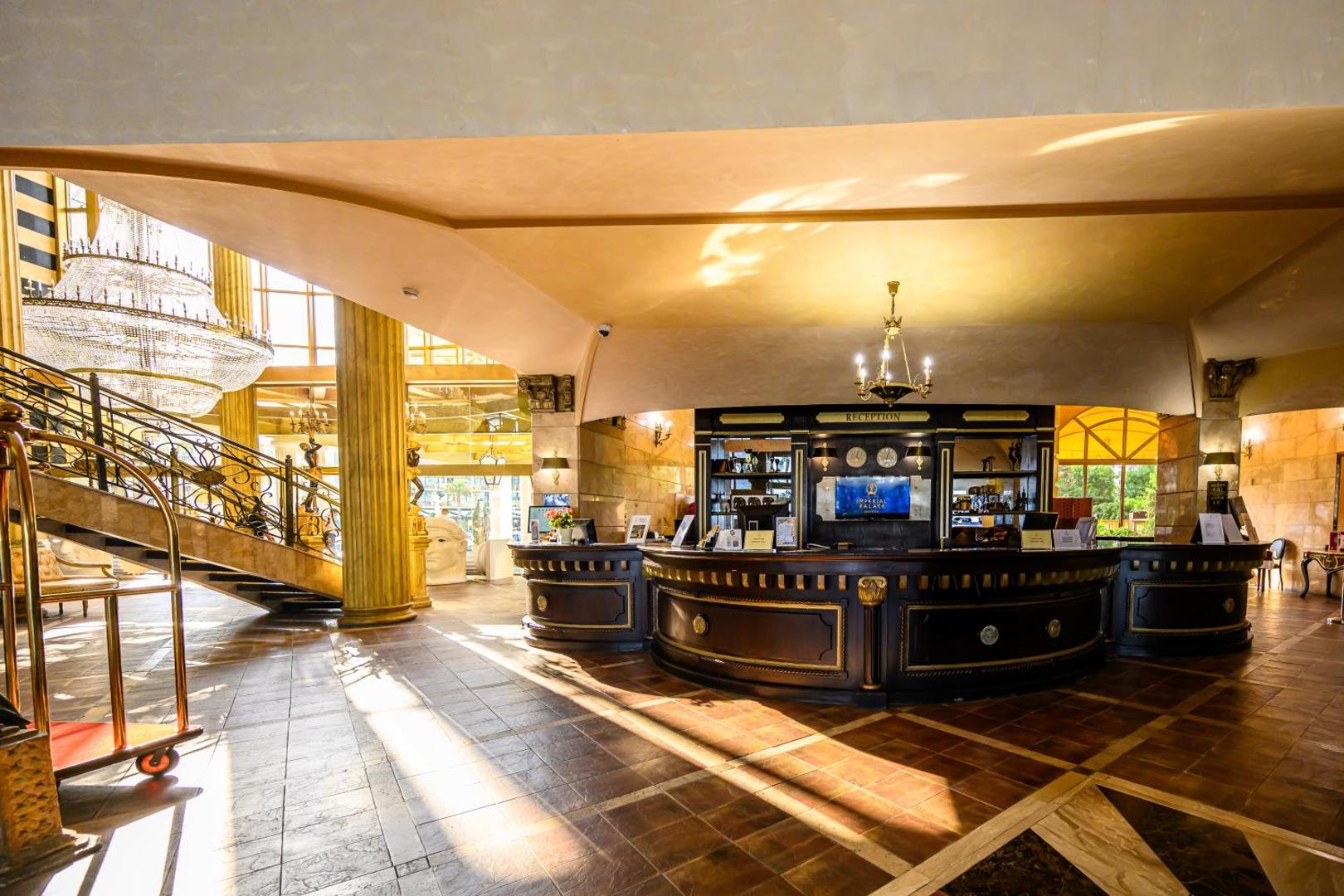Imperial Palace Hotel 6