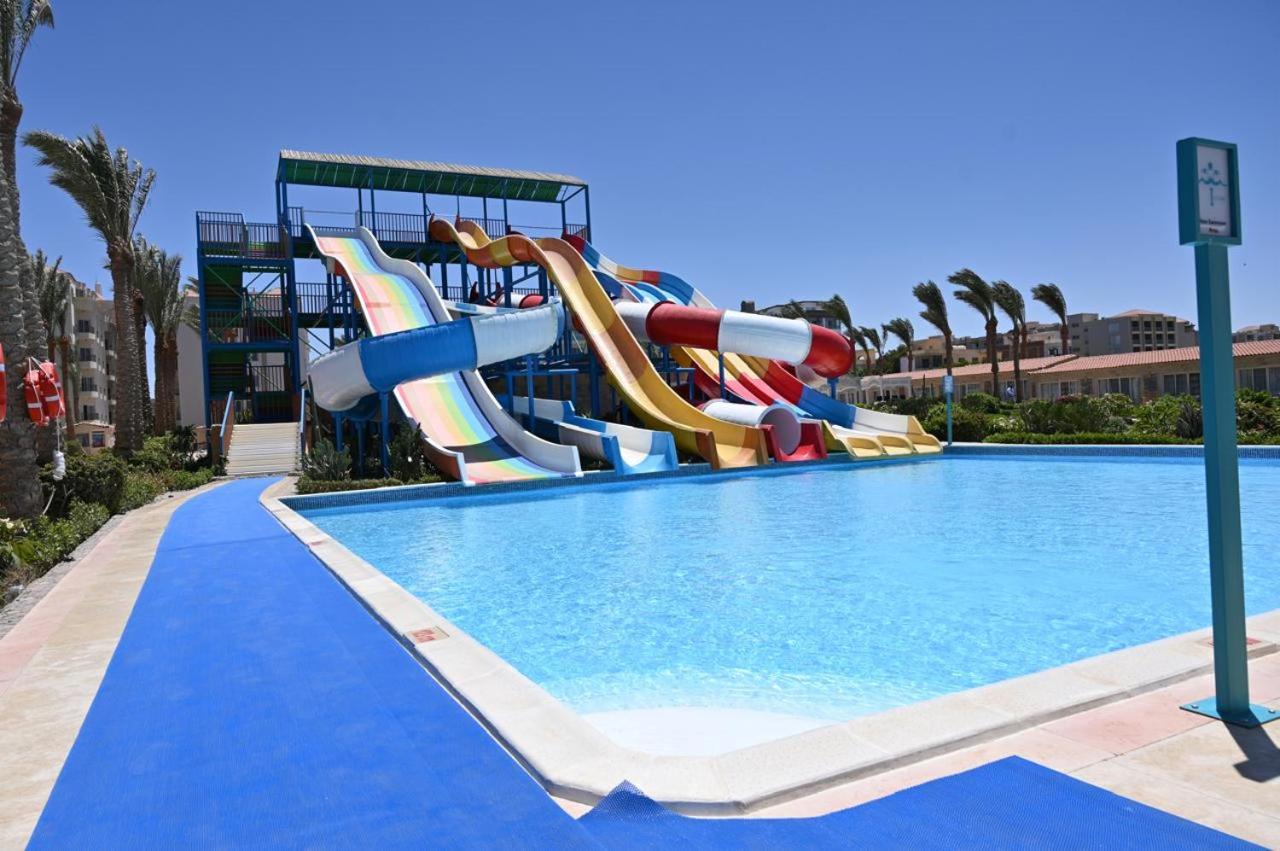 Sunrise Serano Aqua Park Resort 5