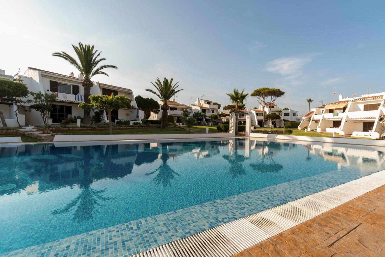 Vista Faro-Apartamento con balcón que mira al mar 4