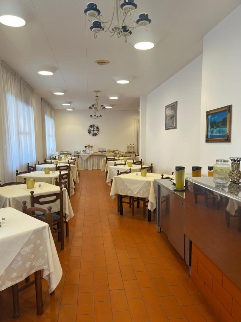 Hotel Villa Carolina Bellaria 5