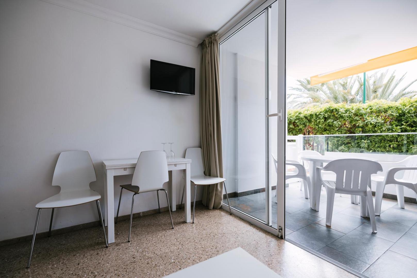 Apartamentos Tarahal 6