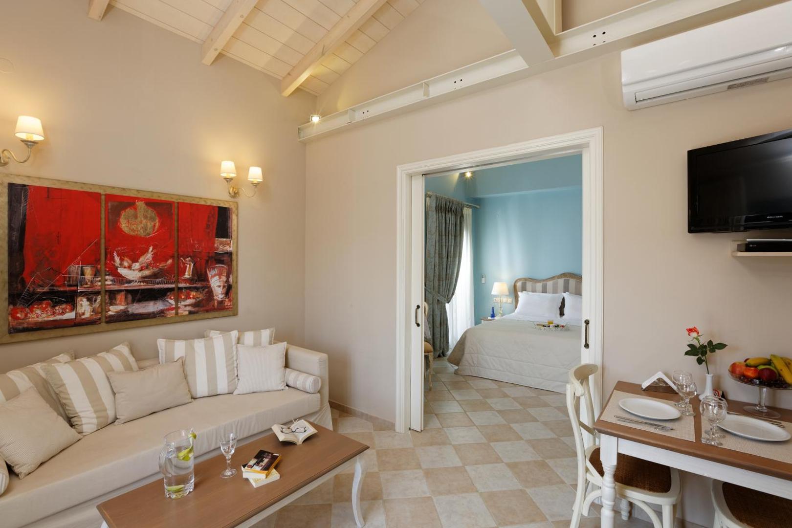 Ionia Suites 6