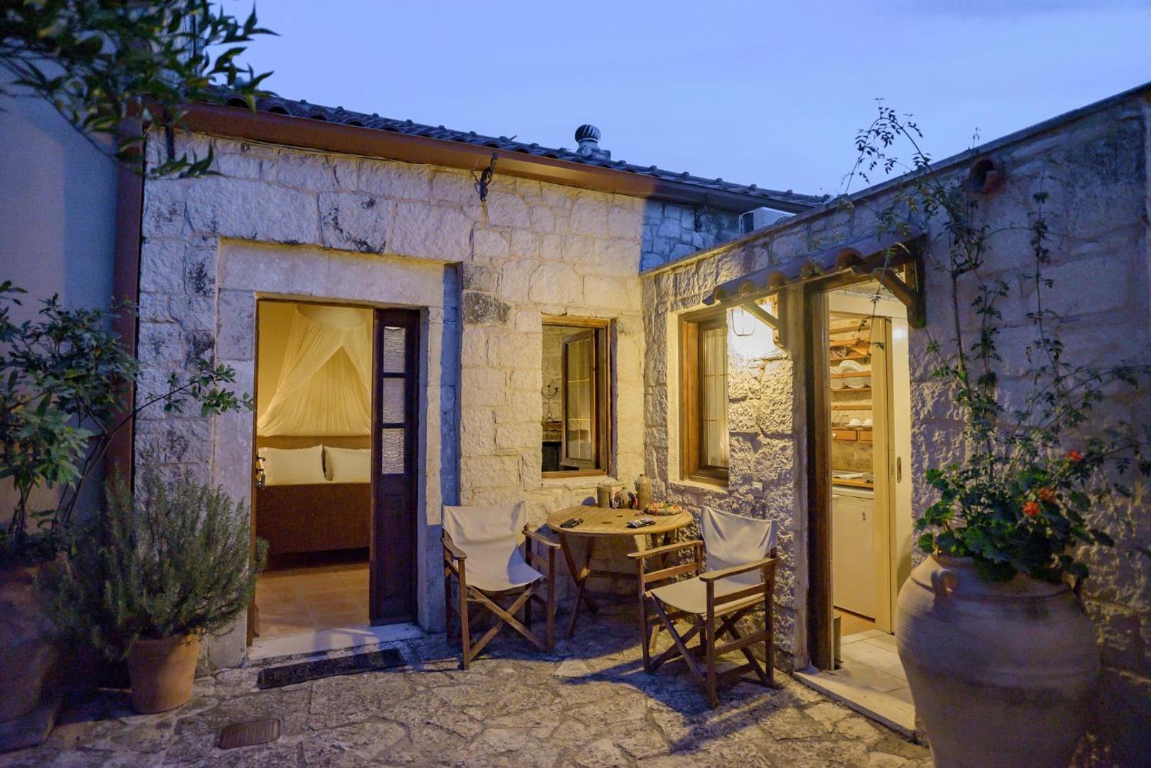 Troullos Traditional Homes 5