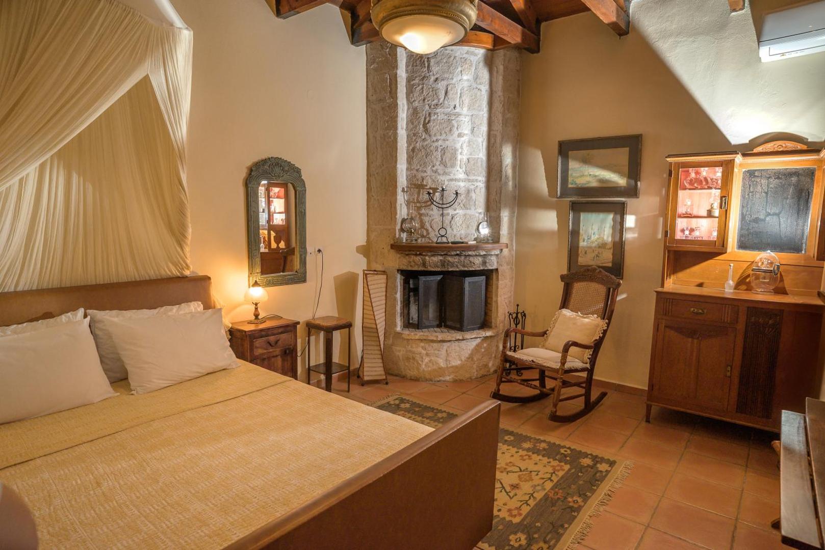 Troullos Traditional Homes 3