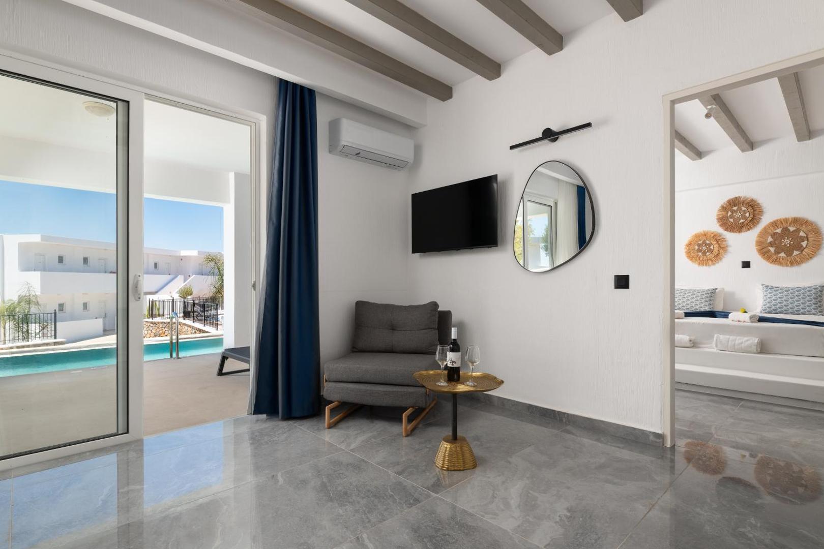 Lindos Nest 7