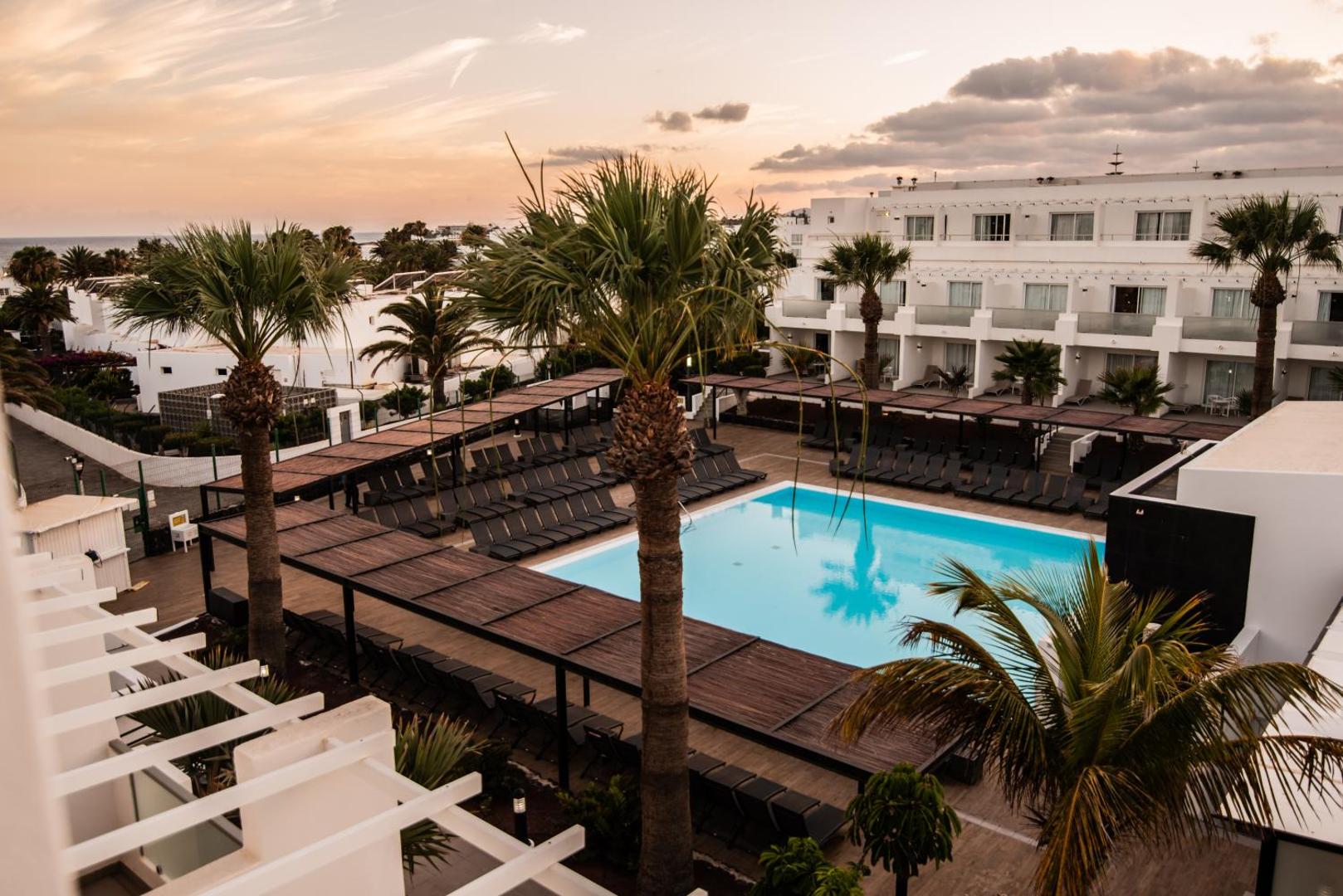 Aequora Lanzarote Suites 6