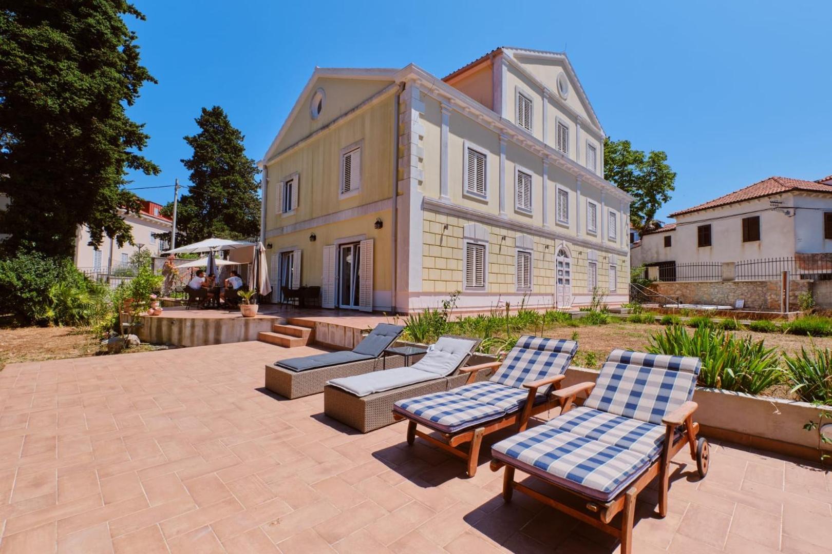 Captain' s Villa Boutique Hotel 8