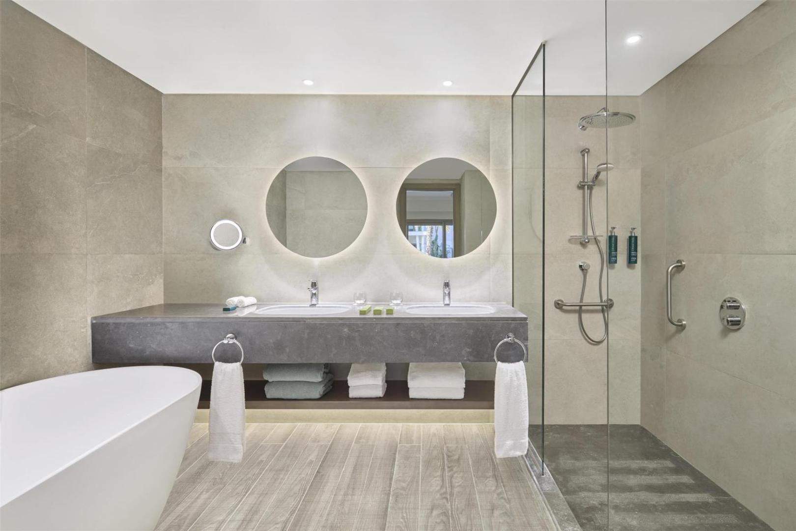 Doubletree By Hilton Mangroovy El Gouna Resort 4