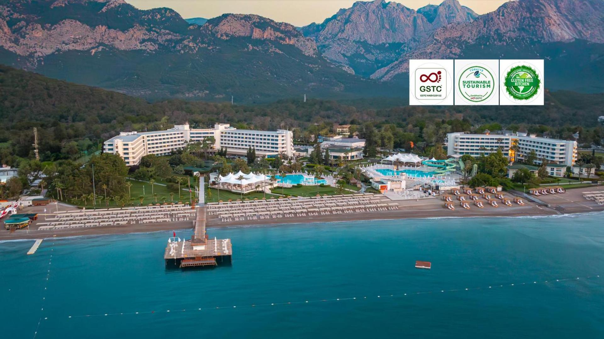 Mirage Park Resort 3
