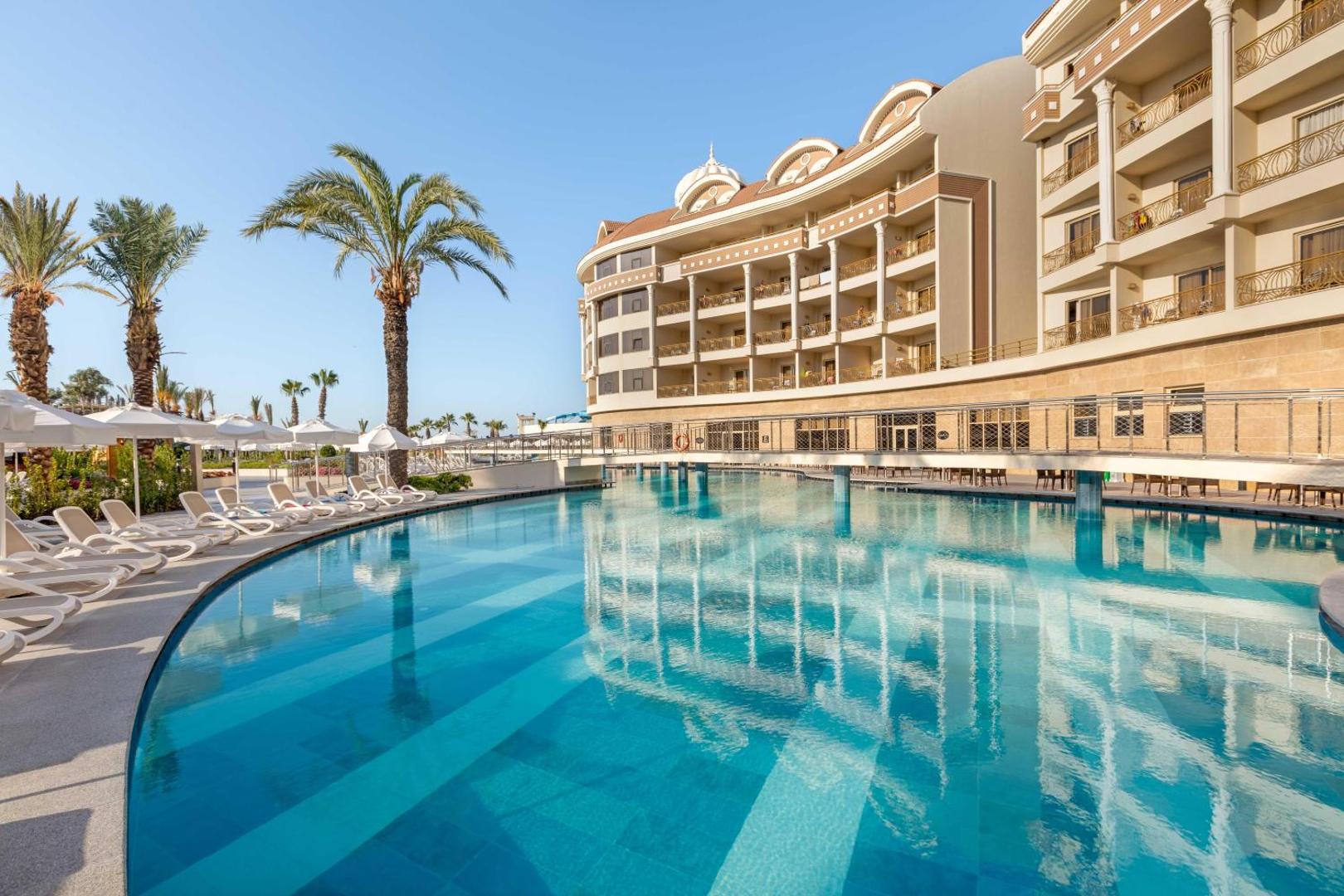 Kirman Belazur Resort & Spa 8