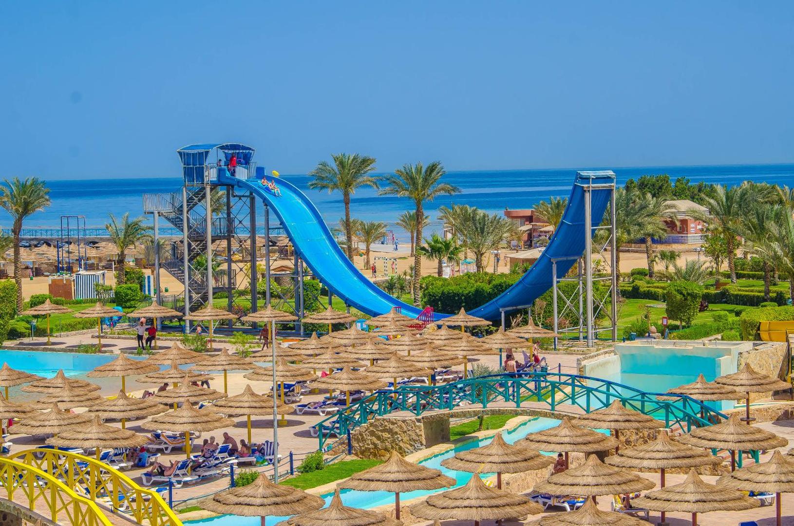 Titanic Beach - Families and Couples only 3