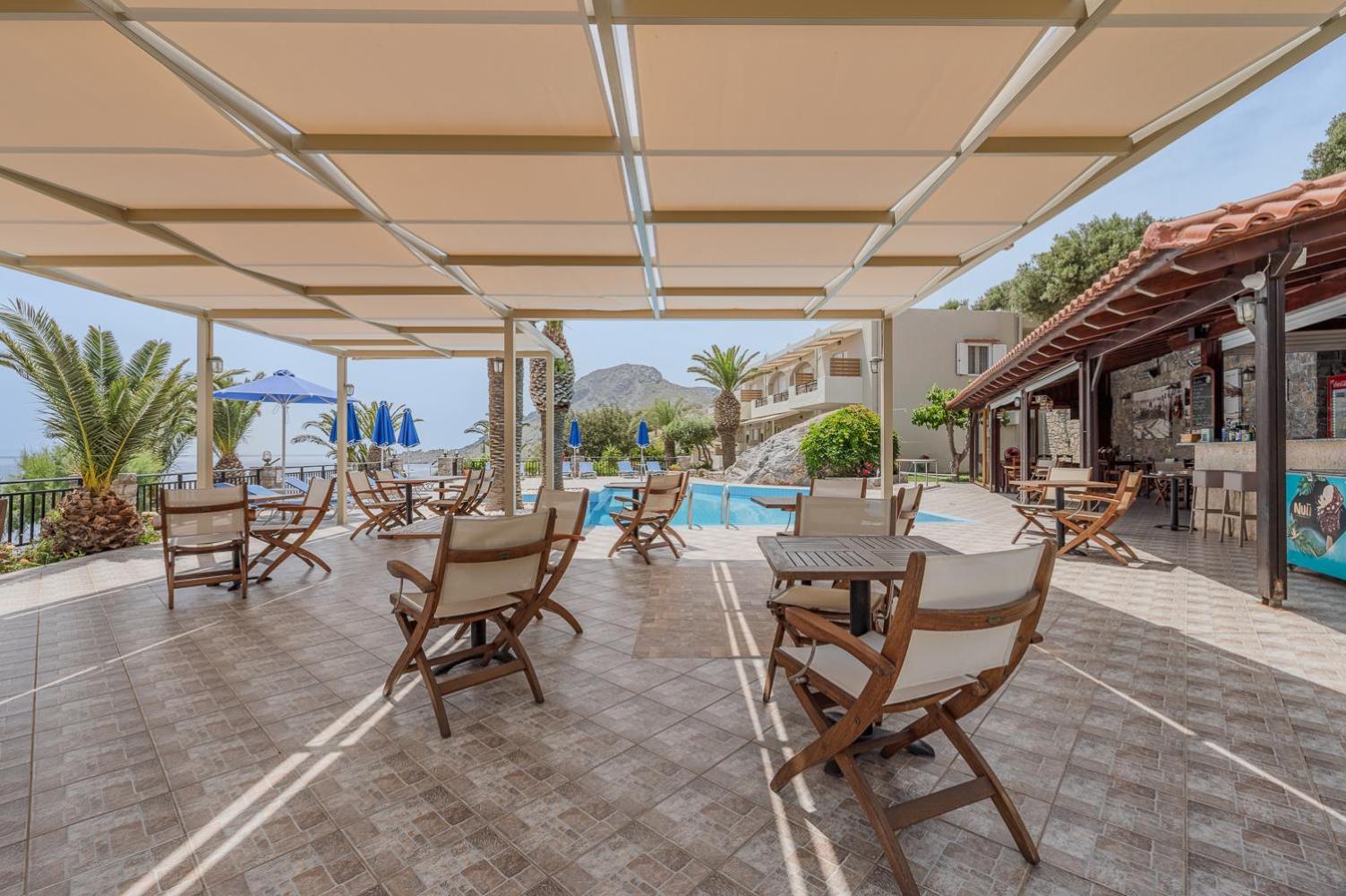 Souda Bay Apartments 4