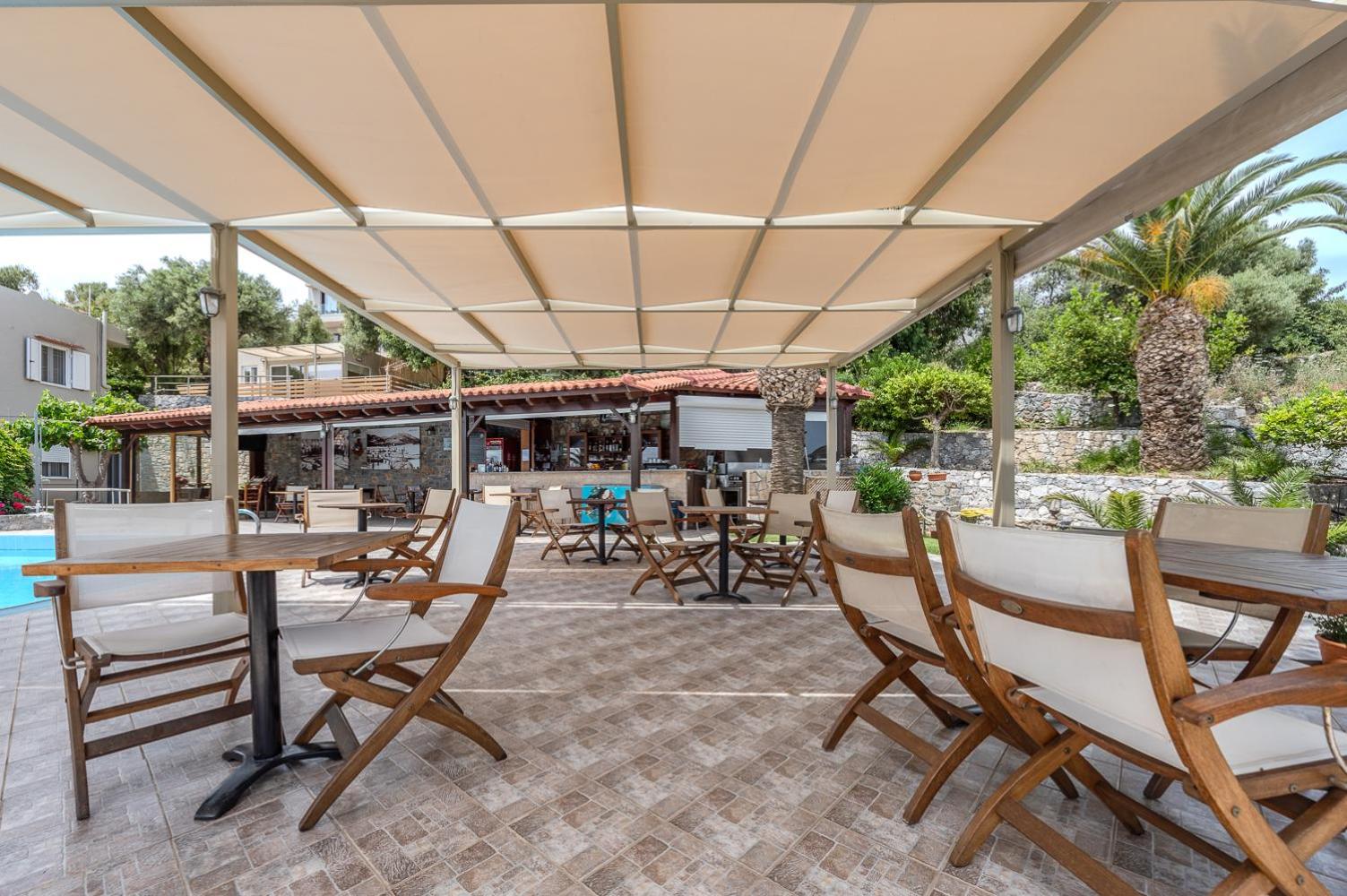 Souda Bay Apartments 6