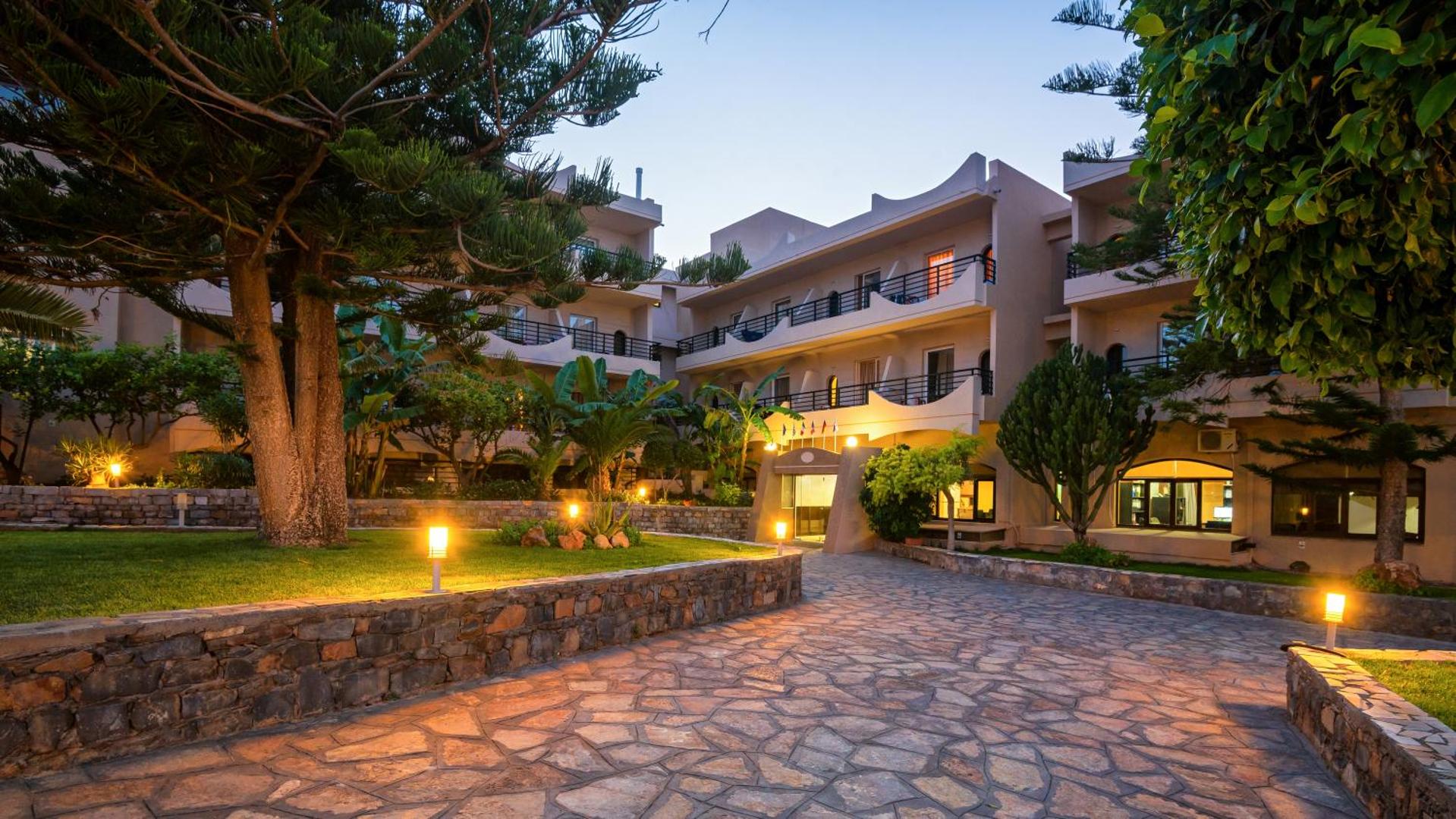 Themis Beach Hotel 8