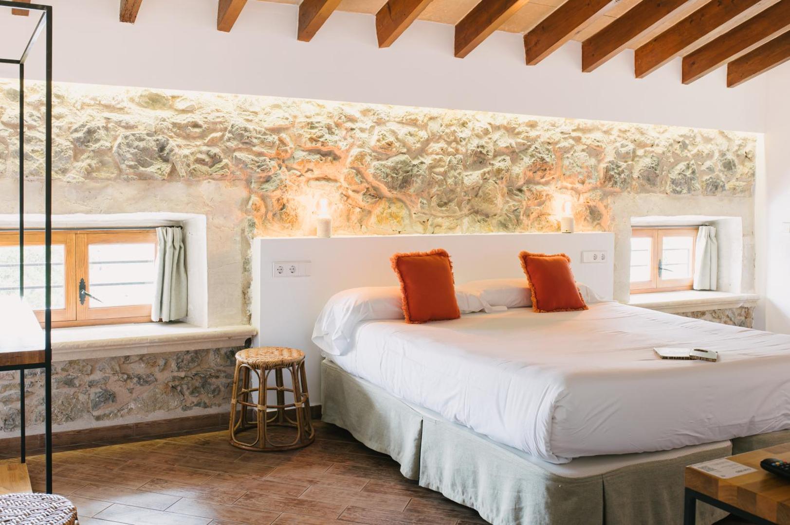 Curolla Petit Hotel, Maria de la Salut ... 3