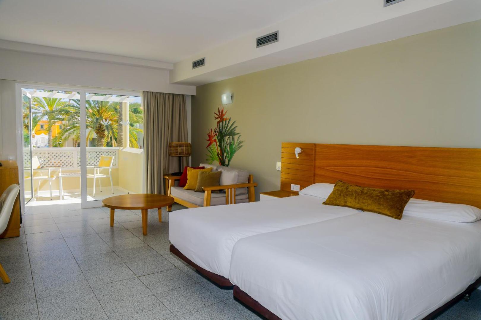 Hotel LIVVO Koala Garden 3